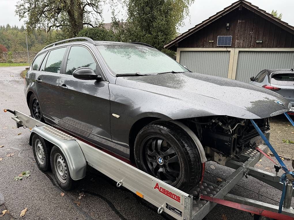 BMW Alle Autoersatzteile: Schlachte Bmw Touring 325i – Gebraucht aus Muri AG von Aero96 3