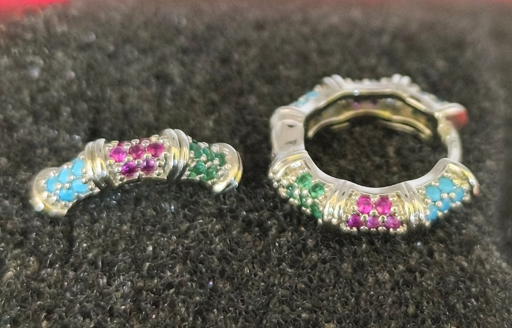 Boucles d'oreille: Silbercreolen mit farbigen Zirkonia  – D'occasion à Hitzkirch par Lachrima63 2