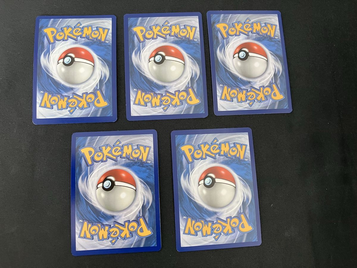 Pokémon Carte collezionabili: Seltene Pokémon-Karten bundle: 5 Karten mit Sleeve – Usato da Riedikon venduto da Manly13 1