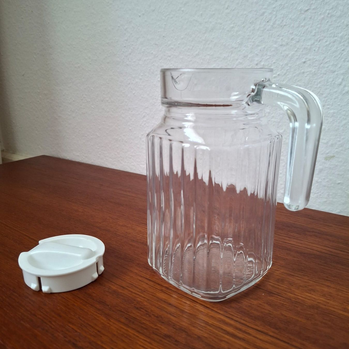 Karaffen: Carafe en verre – Gebraucht aus Neuchâtel von Rochawood
