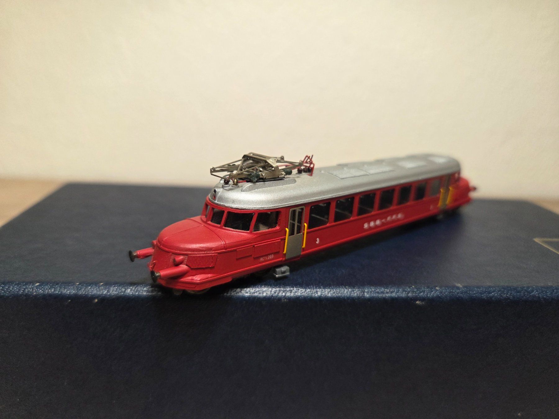 Modellini di ferrovie: BW N 11001 E-Lok Roter Pfeil Rce 2/4 SBB – Usato da St-Aubin-Sauges venduto da Lo_Go 2