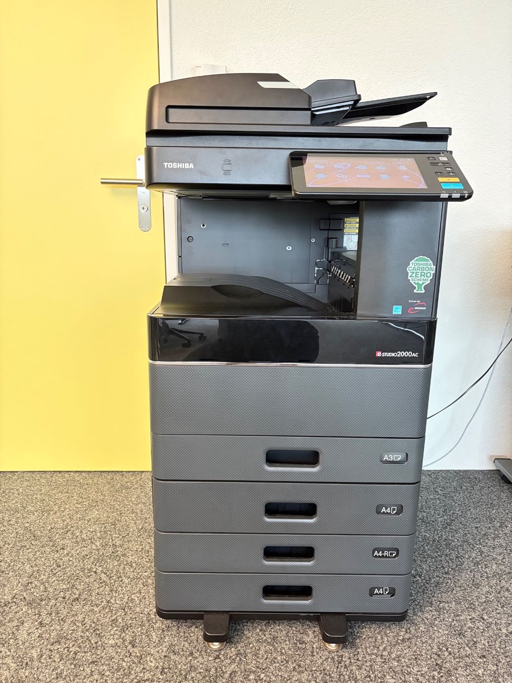 Toshiba Fotocopiatrici: Toshiba E-Studio 2000 AC Farbkopierer DIN A3 – Usato da Mörschwil venduto da ottoman7