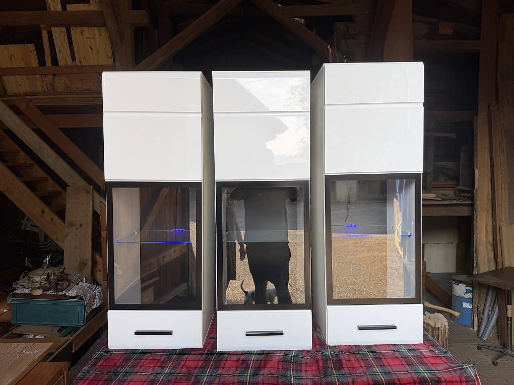 Tischset: Table Prisma + 5 chaises + 3 meubles suspendu  – Gebraucht aus Marsens von mch_9wkl 3