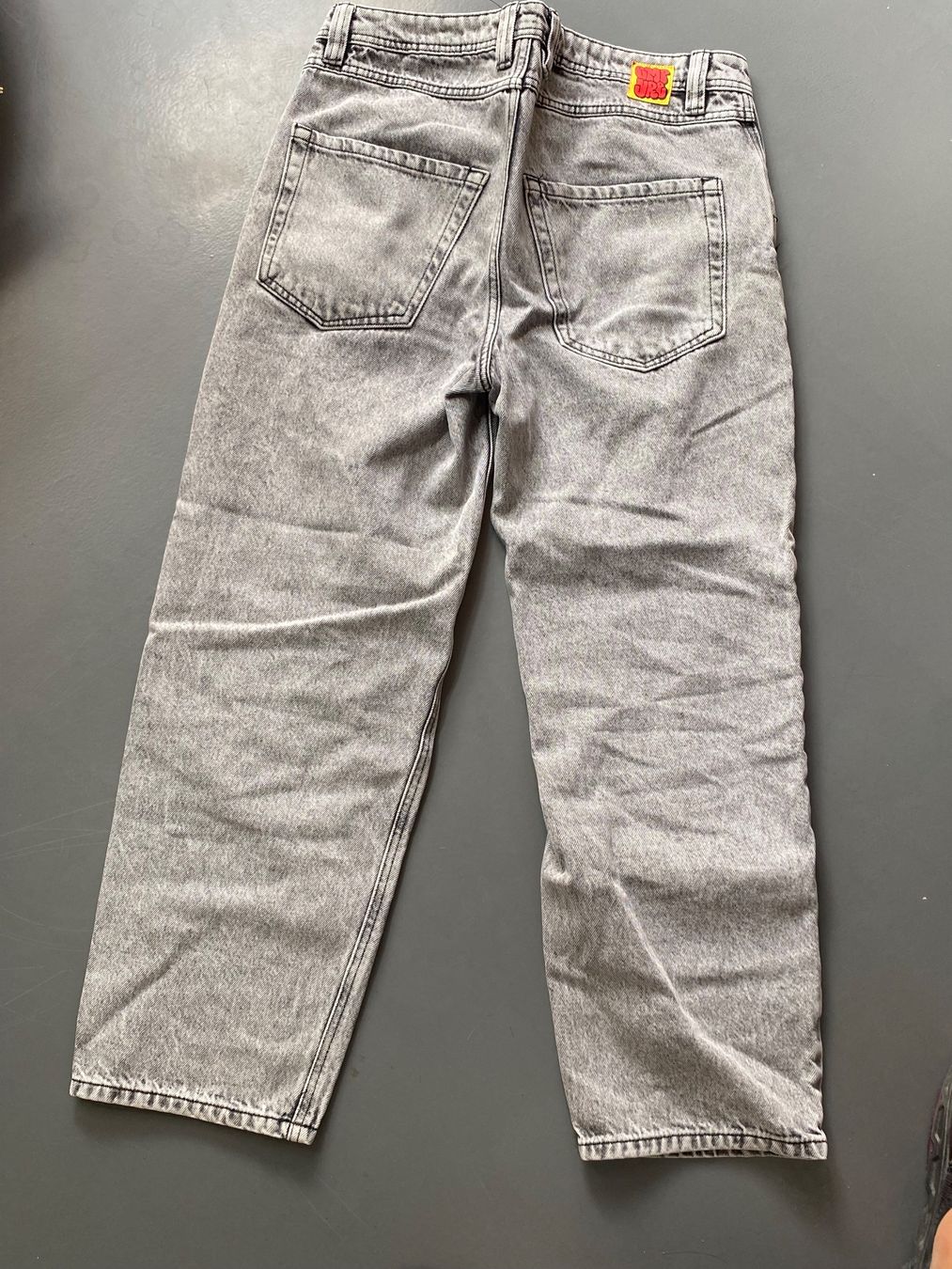 Jeans: Blue Tomato Jeans Gr. 28 Farbe grau – Usato da Konolfingen venduto da sibi1977 1