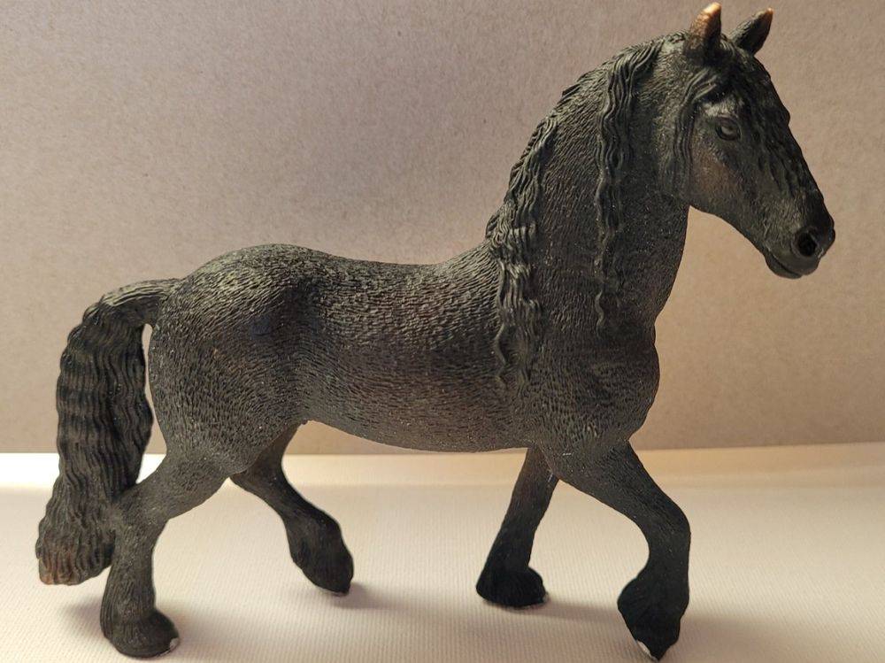  PFERD VON SCHLEICH / CHEVAL DE SCHLEICH (Gebraucht) in für CHF 9 – mit 