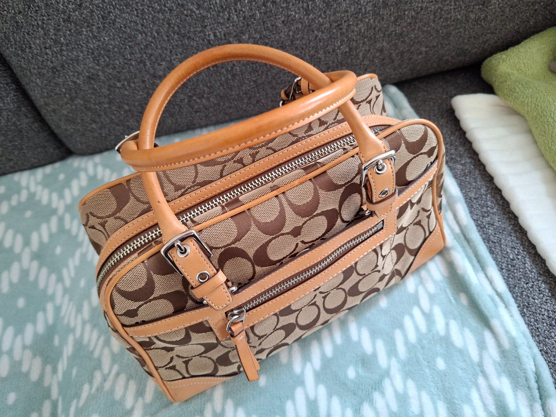 Coach Taschen für Damen: Coach signature Hand Bag /Tasche!! – Gebraucht aus Goldach von mamakotzi 2