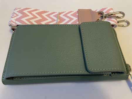 Umhängetasche/Handytasche mit Gurt