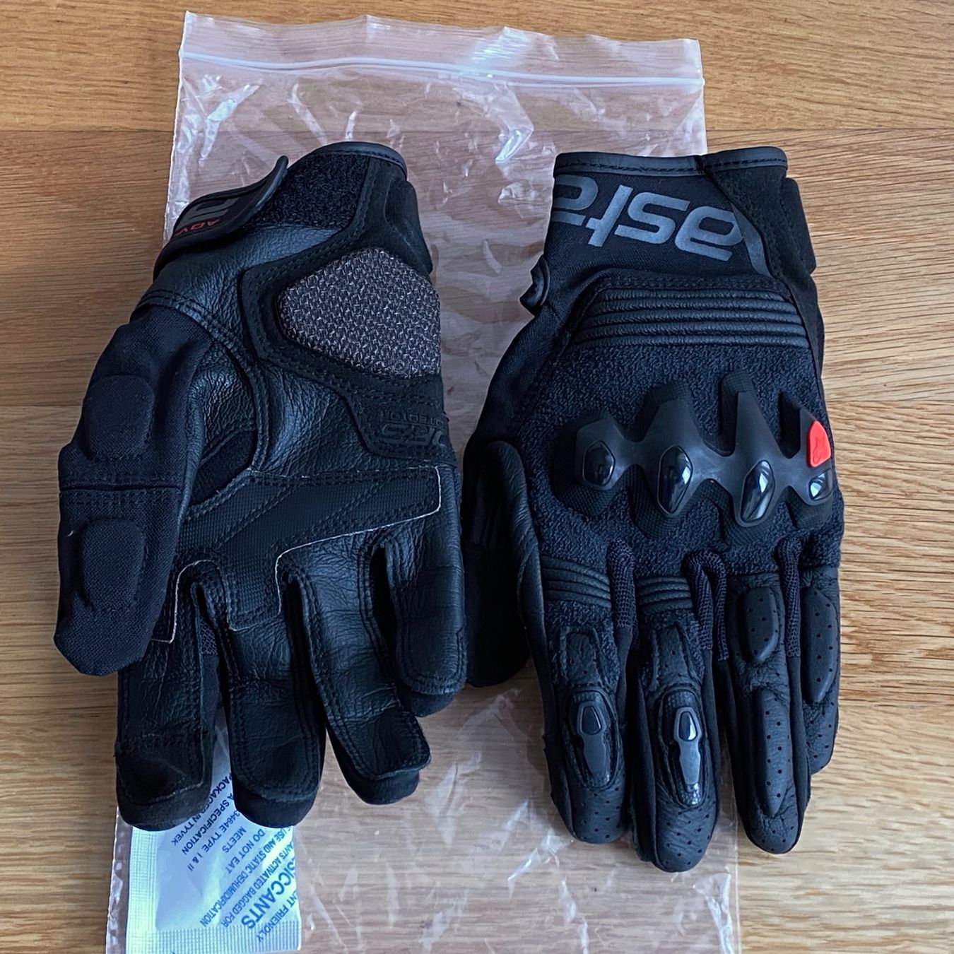 Alpinestars Guanti & manicotti: Alpinestars Motorrad Lederhandschuhe - M – Nuovo (secondo la descrizione) da Liebefeld venduto da san_8sdg 2