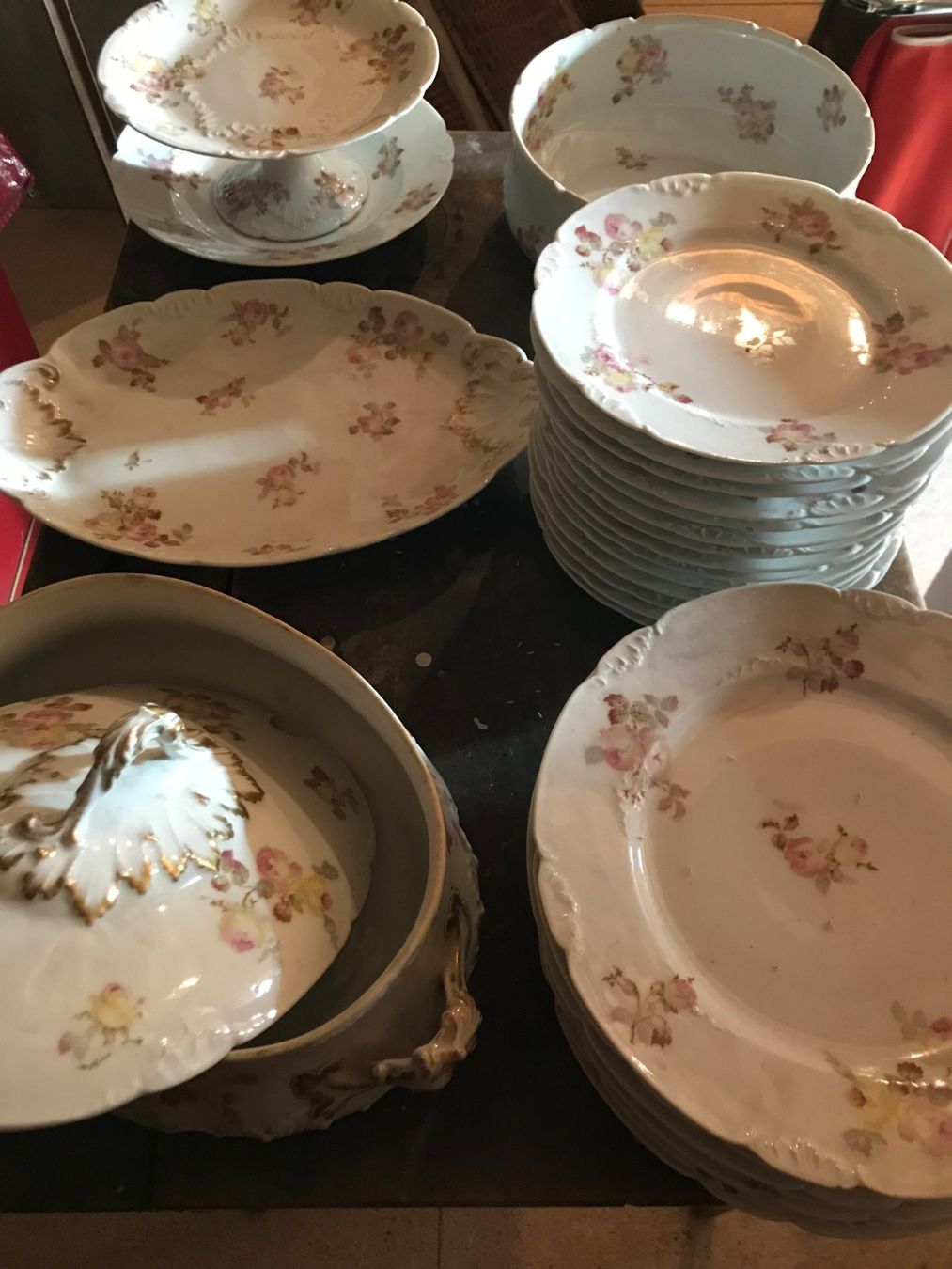 Services de table: Lot de vaisselle – D'occasion à PLAN-LES-OUATES par DUMONTBE