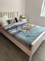 Bett neuwertig, inkl. Roost
