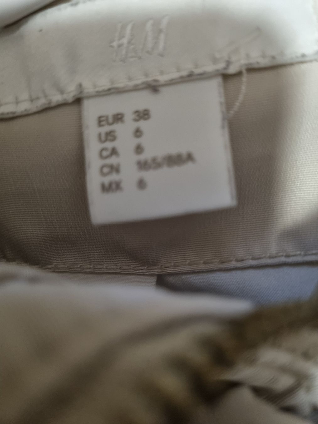 H&M Giacche: Winterjacke von H&M – Usato da Gunzgen venduto da Celine22 1