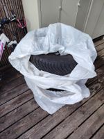4 Winterreifen Bridgestone 185/65 R15 auf Stahlfelgen VWPolo