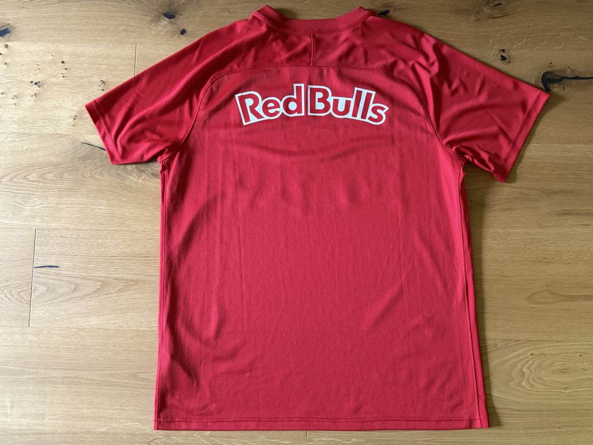 Nike Maillots de corps & Pantalons: Red Bull Salzburg – D'occasion à Kerns par roc2554 2