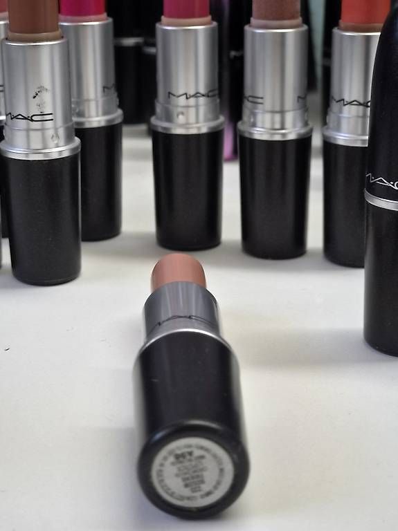 Mac Cosmetics Maquillage: MAC Lippenstifte – D'occasion à Lengnau BE par grobar_pfc 1