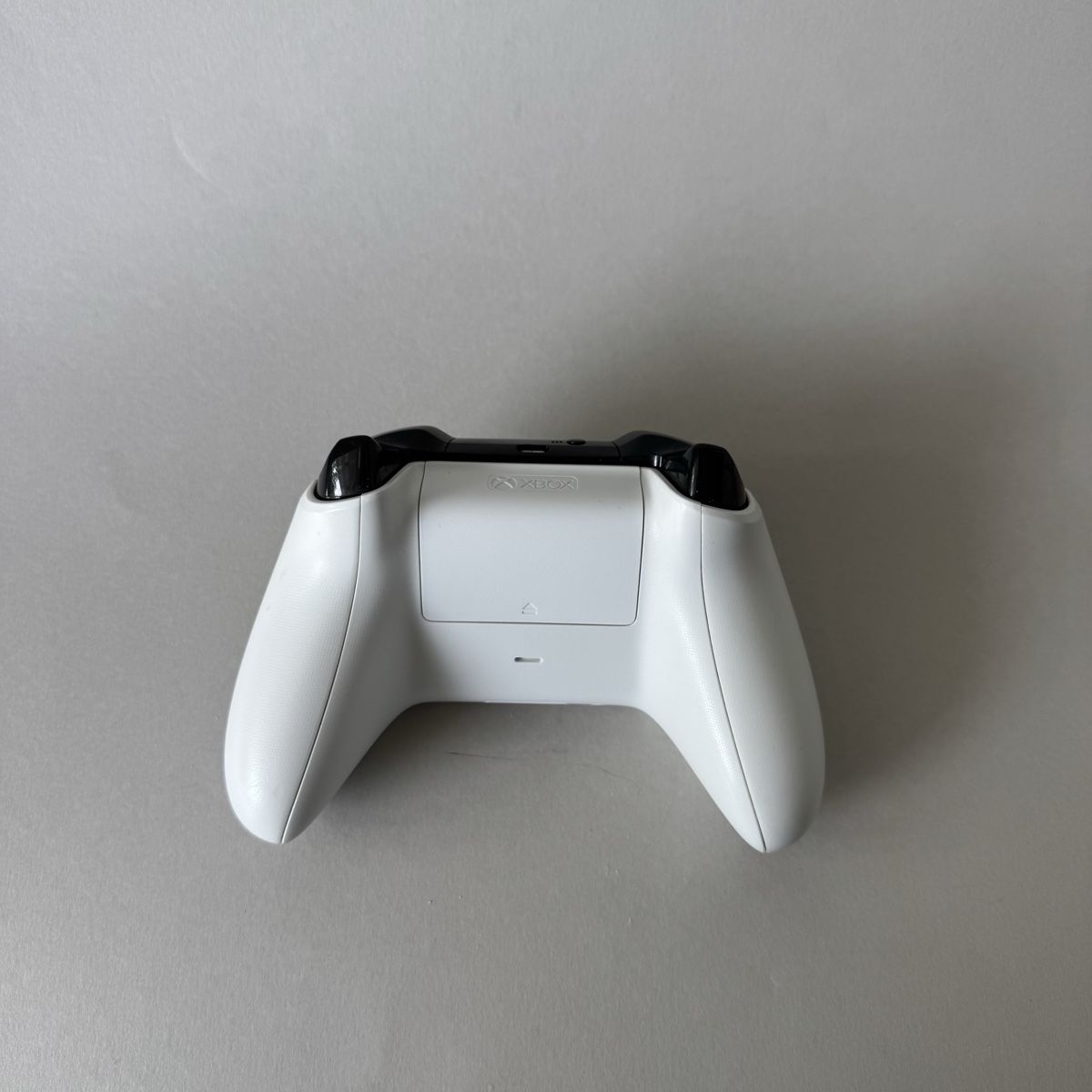Controller: Original Xbox One Wireless Controller (Modell 1708, Bluetoot – Nuovo (secondo la descrizione) da Rümlang venduto da vla_9g7d 4