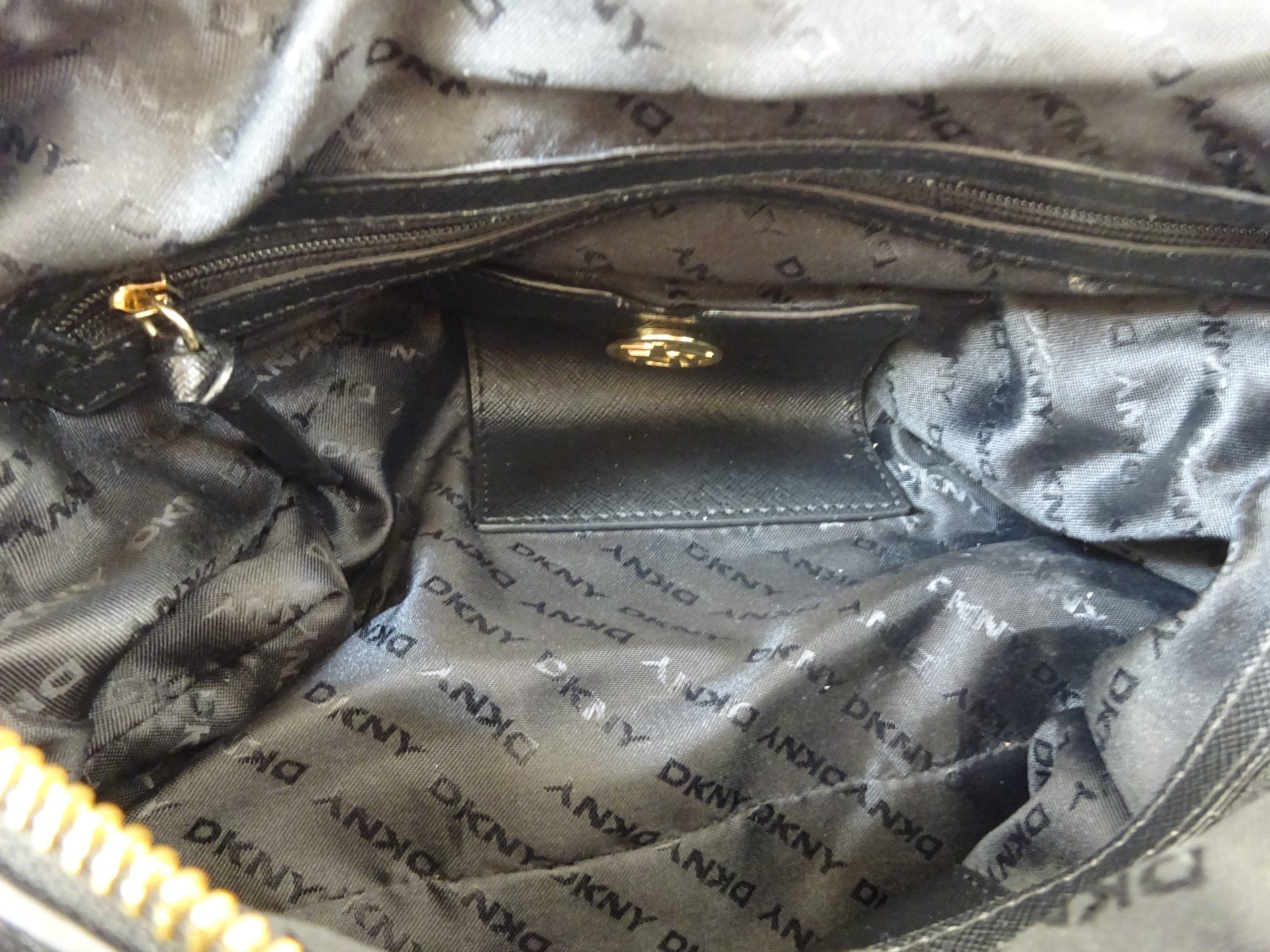 DKNY Borse da donna: DKNY - Leder Tasche - schwarz – Usato da Zofingen venduto da Justizia_01 5