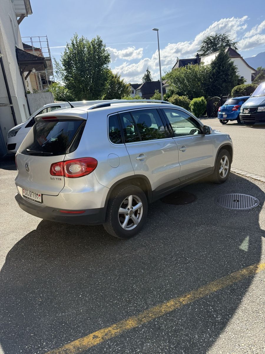 VW Automobili: VW Tiguan 2.0 TSI 4 Motion – Difettoso da zuchwil venduto da Miguel8 3