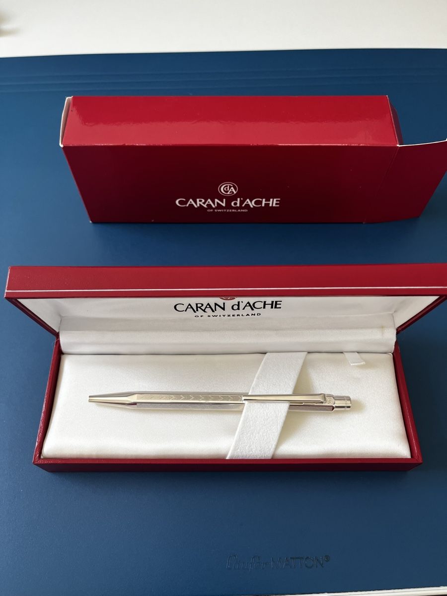 Caran D'Ache Penna & Evidenziatori: Penna Caran d’Ache  – Usato da Pregassona venduto da TheWatchClub