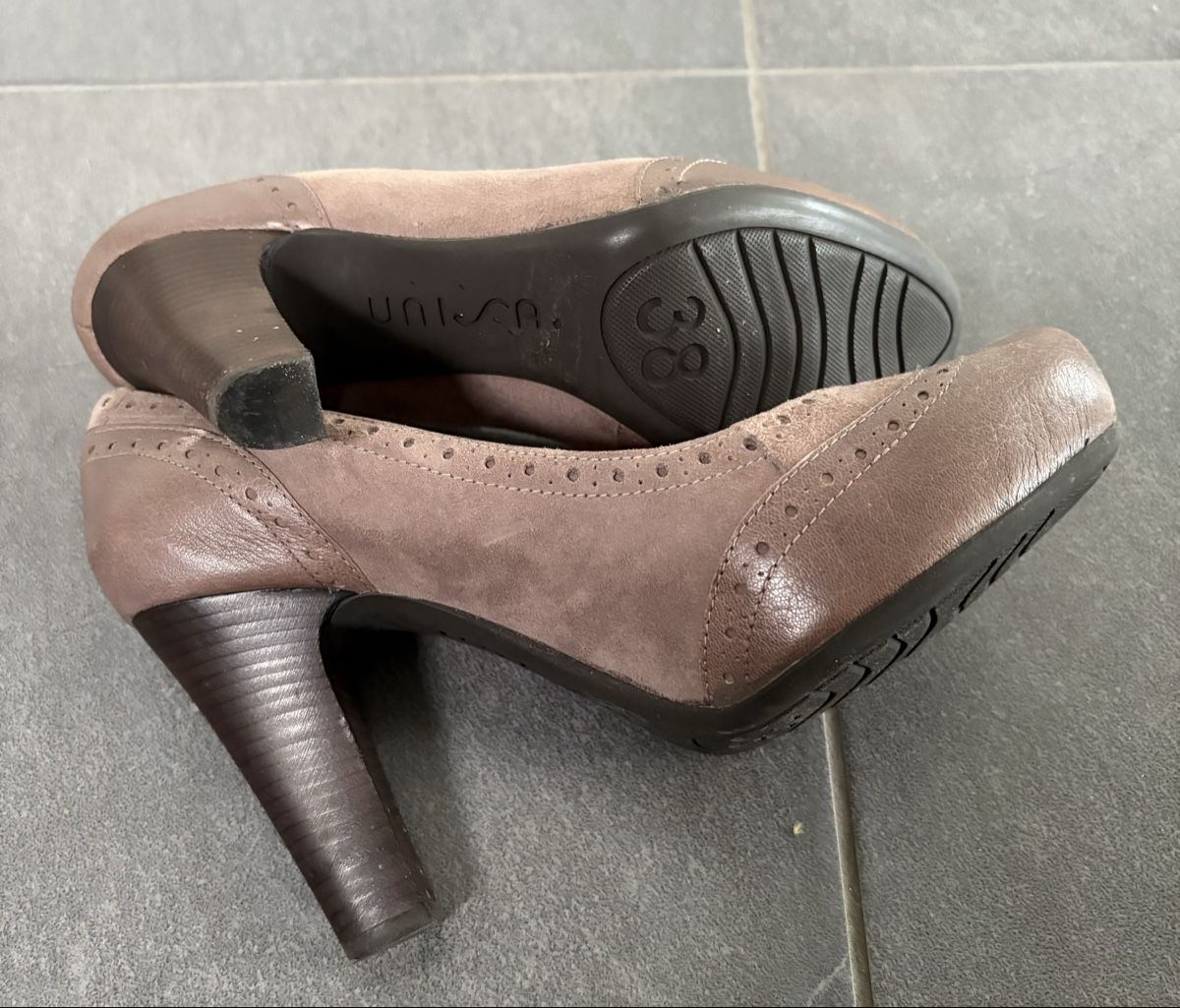 Unisa Damenschuhe: Leder Pumps Unisa Gr. 38 – Gebraucht aus Tagelswangen von lykainion 3