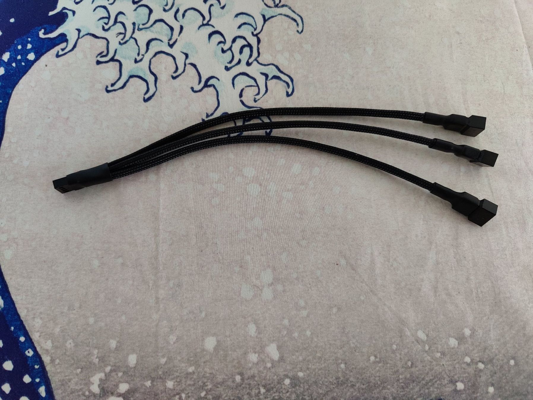 Cavi: PWM Splitter 4-pin Kabel, 3 Fach – Nuovo e nell'imballaggio originale da Schönenberg an der Thur venduto da bitup 1