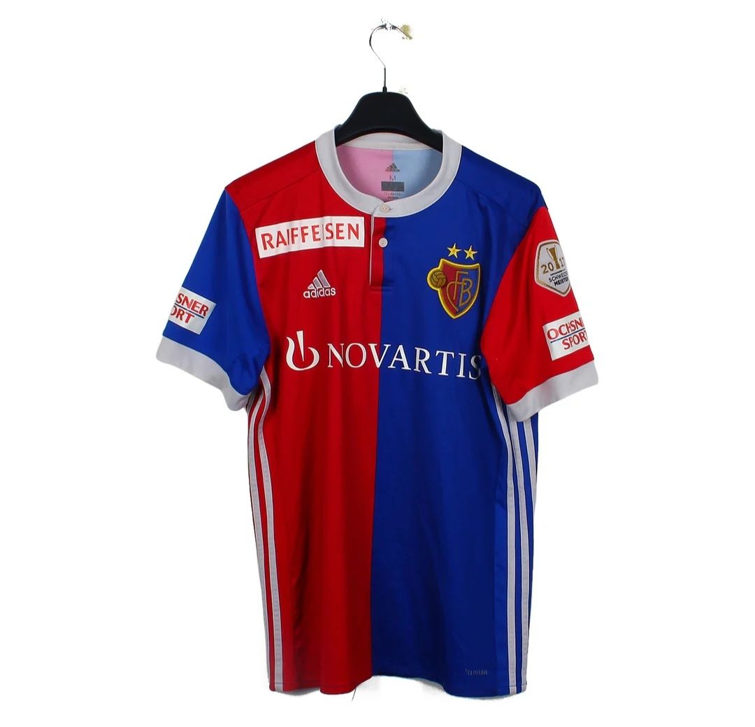FC Basel Canottiere & Pantaloni: FC Basel – Usato da Sâles (Gruyère) venduto da Rapha1111