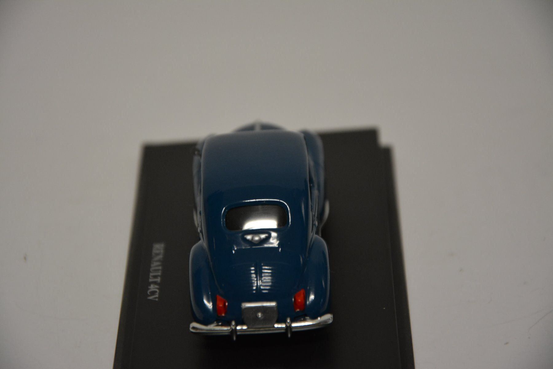 Renault Modellini d'auto: Renault 4CV , Universal Hobbies , 1:43 – Nuovo e nell'imballaggio originale da Goldach venduto da Feivel9 8
