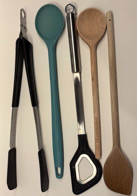 Set di posate: Küchenbesteckset – Usato da Basel venduto da dav_b5gb