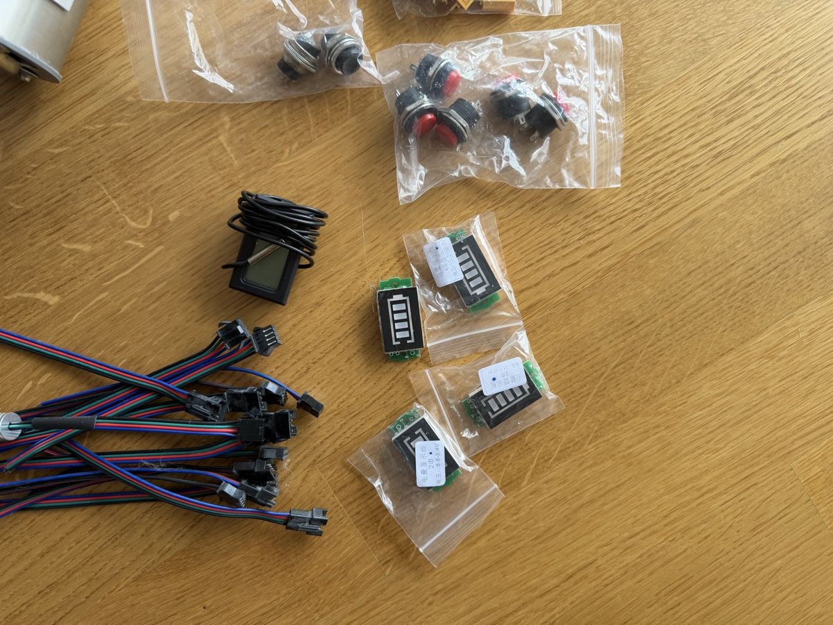 Modellismo RC: RC-Konvolut Elektronikteilen – Usato da Aesch BL venduto da nib_w2hb 1