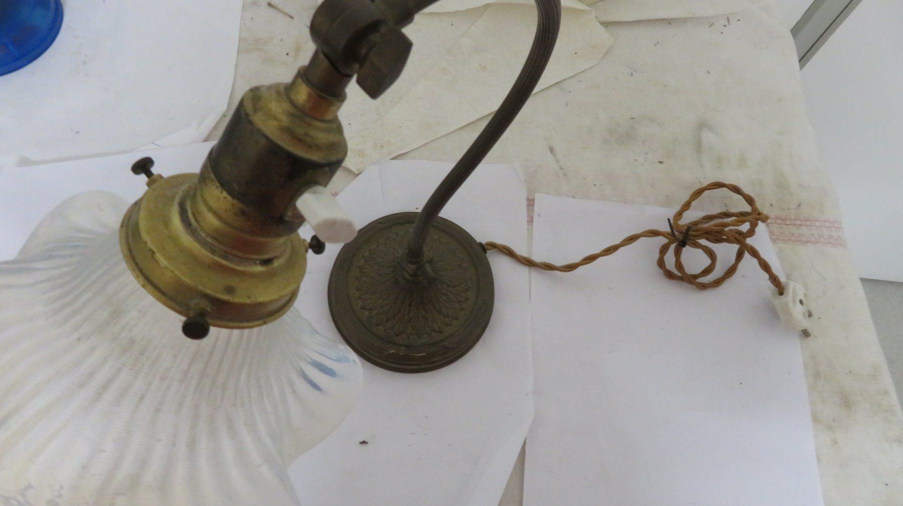 Bag Turgi Lampade: Tischlampe Jugendstil B.A.G. 4619 – Usato da Wetzikon ZH venduto da morda1954