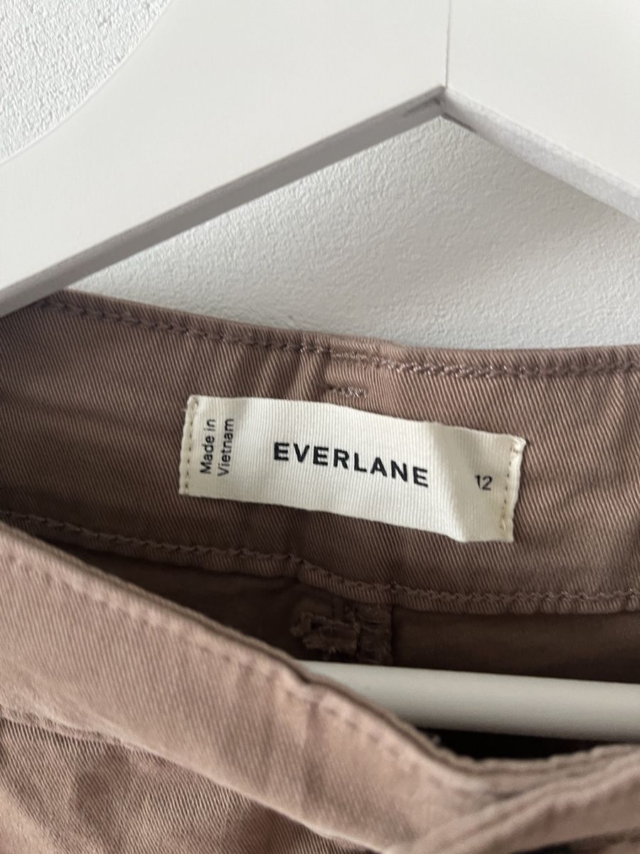 Everlane Pantaloni: Everlane Chino Pants (US 12) – Nuovo (secondo la descrizione) da Regensdorf venduto da zon_fh62 1