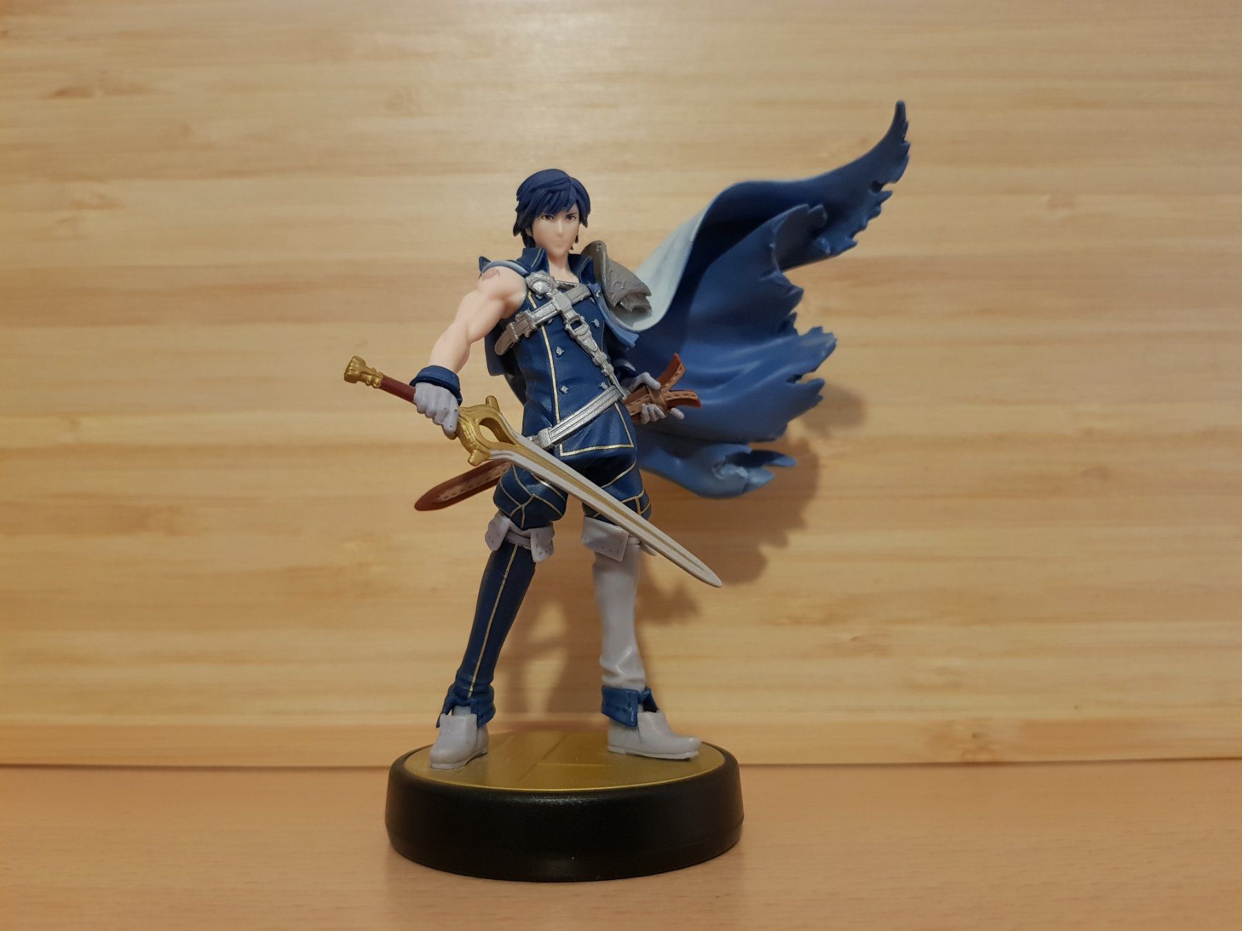 Nintendo Giochi: amiibo Fire Emblem Chrom – Usato da Münchenstein venduto da 2DGames