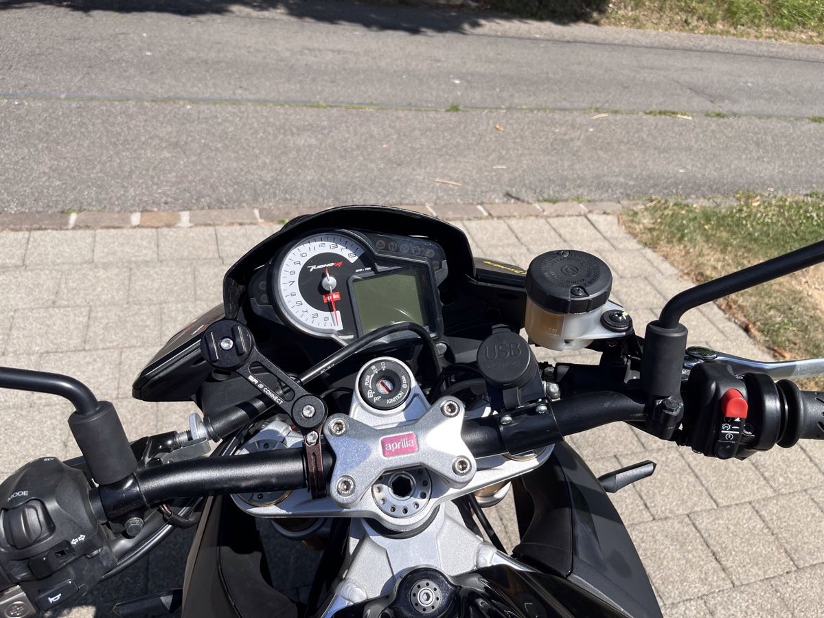 Aprilia Strasse: Aprilia Tuono V4R 2011 – Gebraucht aus Dornach von alain171 3
