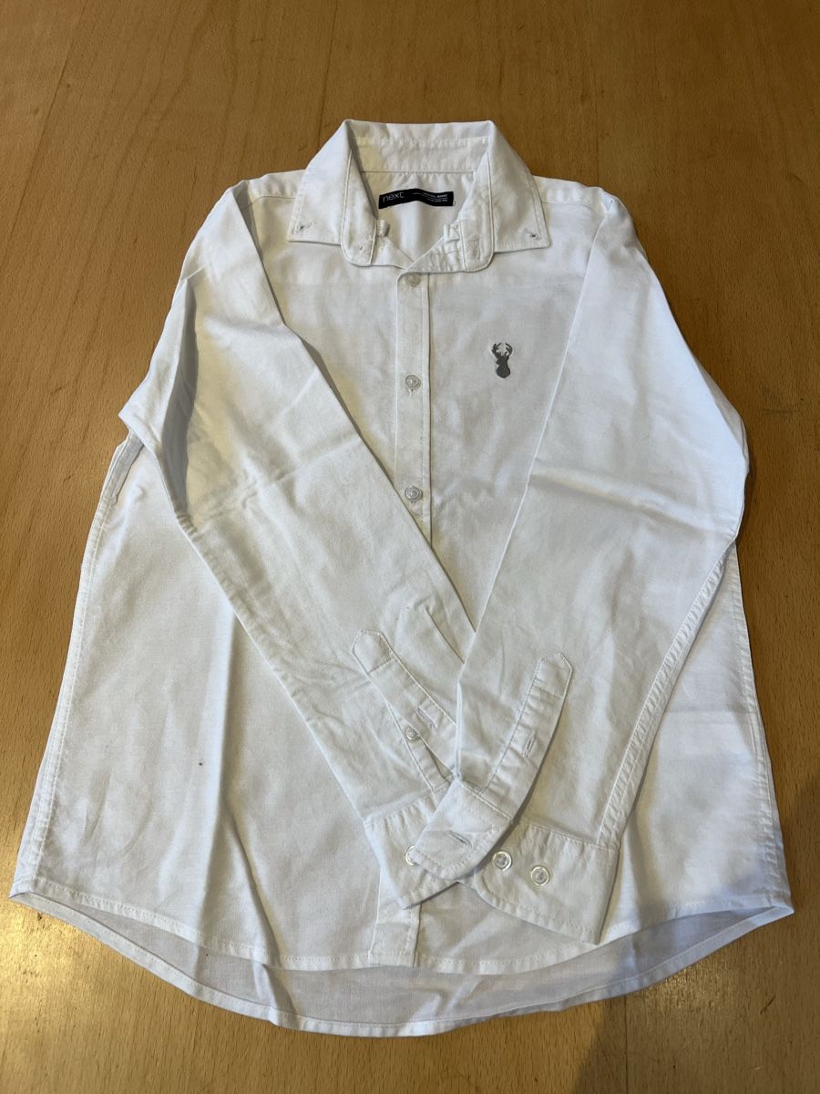 Next Lotti & Set di vestiti: Festliches Kleiderpaket Jungs Grösse 134 – Usato da S. Carlo GR venduto da sassalb 2