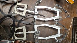 Crampons à glace  2 paires (4 pièces)