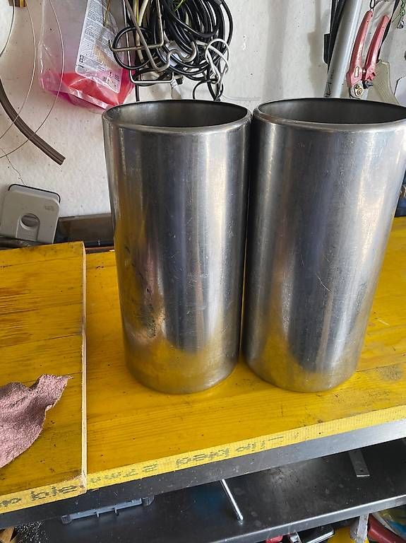 Altro per la casa: vend 3 seau en inox – Usato da Martigny venduto da seater