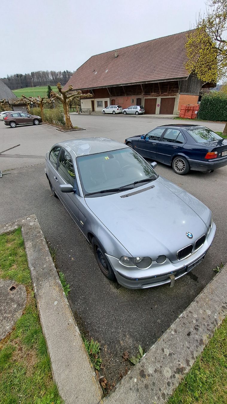 BMW Autos: Bmw E46 316 – Défectueux à Madiswil par Poschung 1