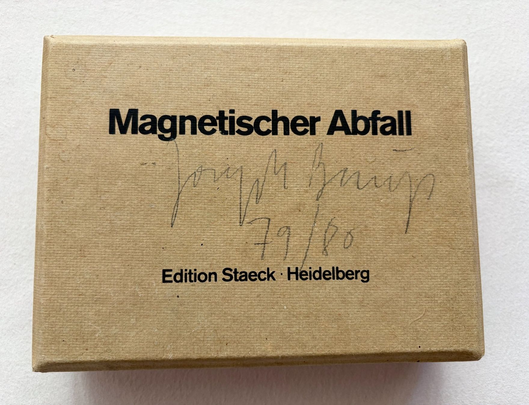Sculptures & Statues: Joseph Beuys, signiertes Objekt – D'occasion à Regensdorf par JoergR 7
