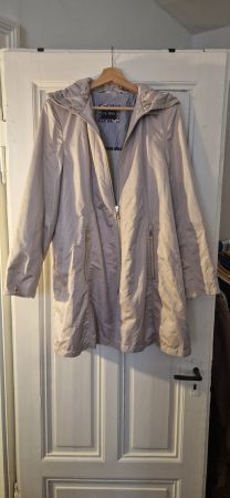 Gil Bret Jacke / Regenjacke (?) Gr. 42