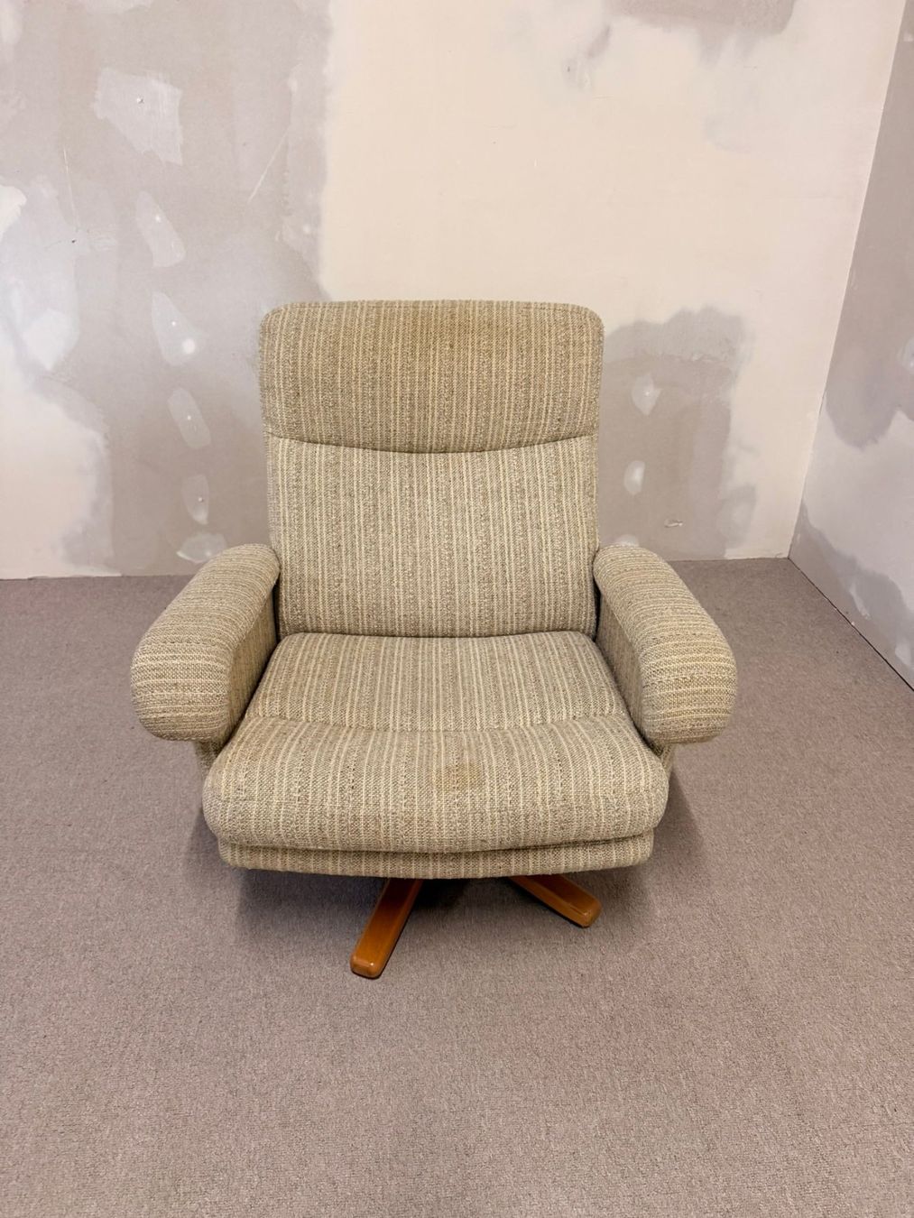 Poltrone: Dänischer Mid Century Sessel mit Strukturstoffbezug, retro – Usato da Rickenbach ZH venduto da Insider-Boerse 5