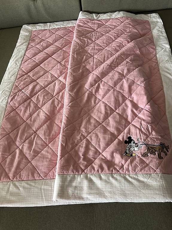 Couvertures: Walt Disney Small World Steppdecke – D'occasion à Stäfa par DearDarling 2