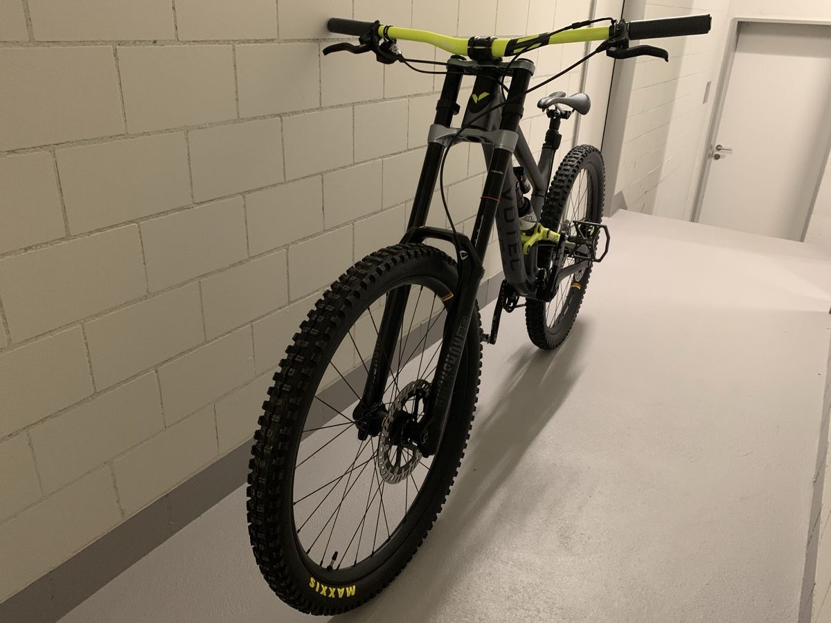 Velos: Downhill Bike – Neu (gemäss Beschreibung) aus Stäfa von Gz_752