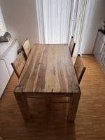 Esstisch aus Massivholz mit 6 Stühlen
