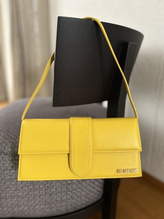 Jacquemus Le Bambino Long Tasche in gelb