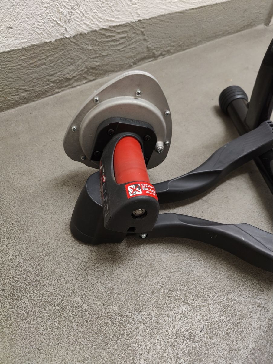 Hometrainer: Rollentrainer – Gebraucht aus Schwerzenbach von schela01 3