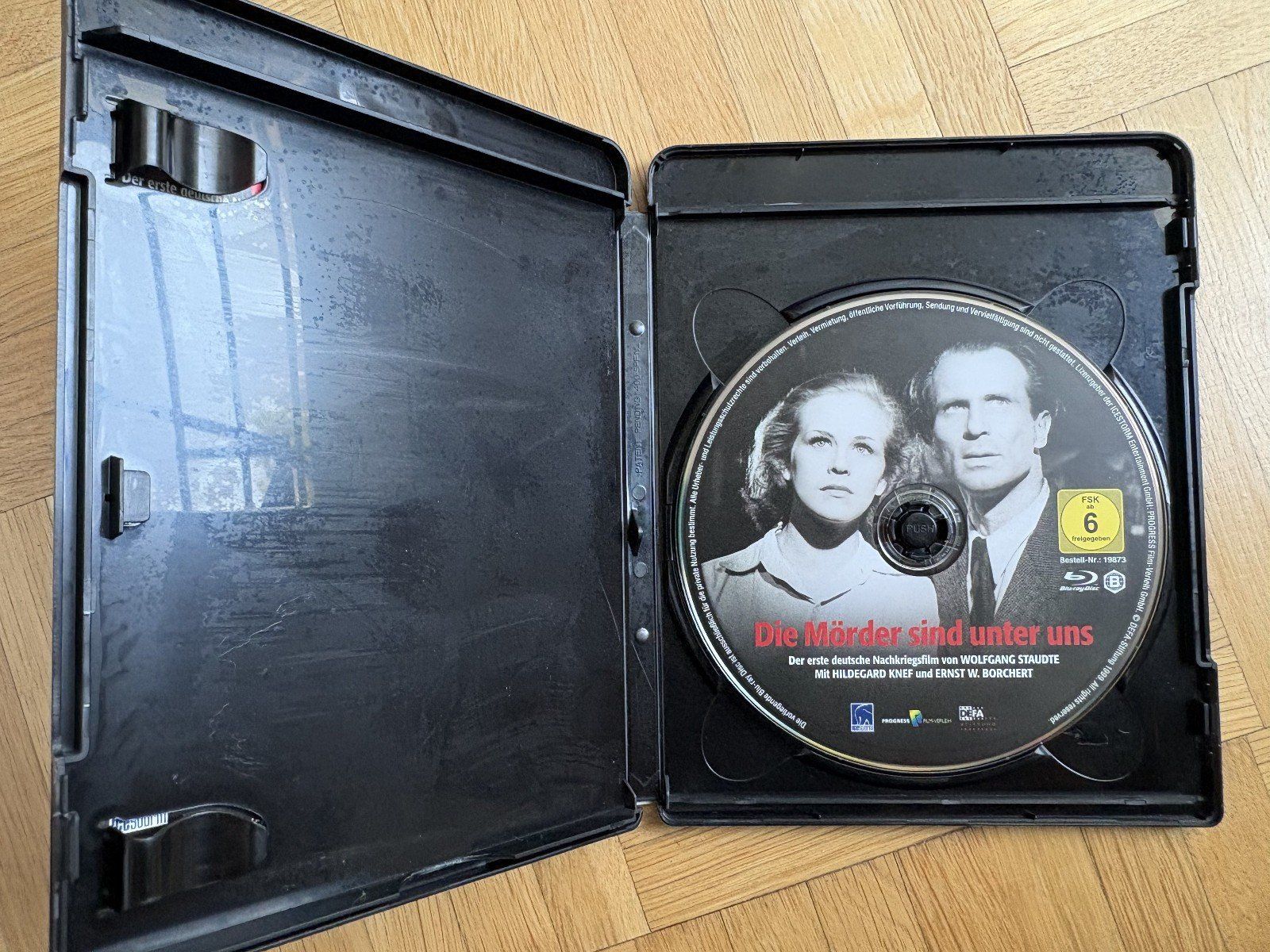 Tutti i DVDs: Die Mörder sind unter uns - Blu-ray – Nuovo (secondo la descrizione) da Zürich venduto da Malcom 1