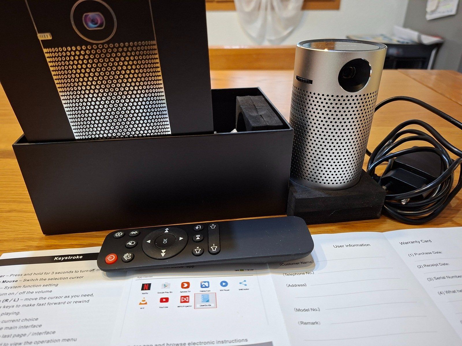 Proiettori: mini projecteur wifi android – Nuovo e nell'imballaggio originale da Bulle venduto da Parapefg