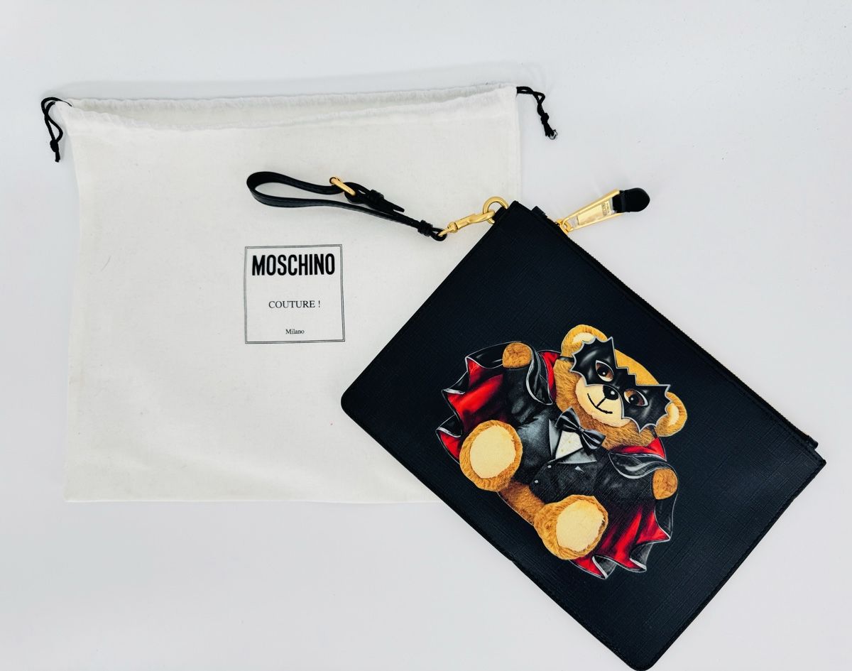 Moschino Taschen für Damen: MOSCHINO - Vampire Teddy Bag ,,NEW‘‘ – Neu und originalverpackt aus Bolligen von swl_brands 1