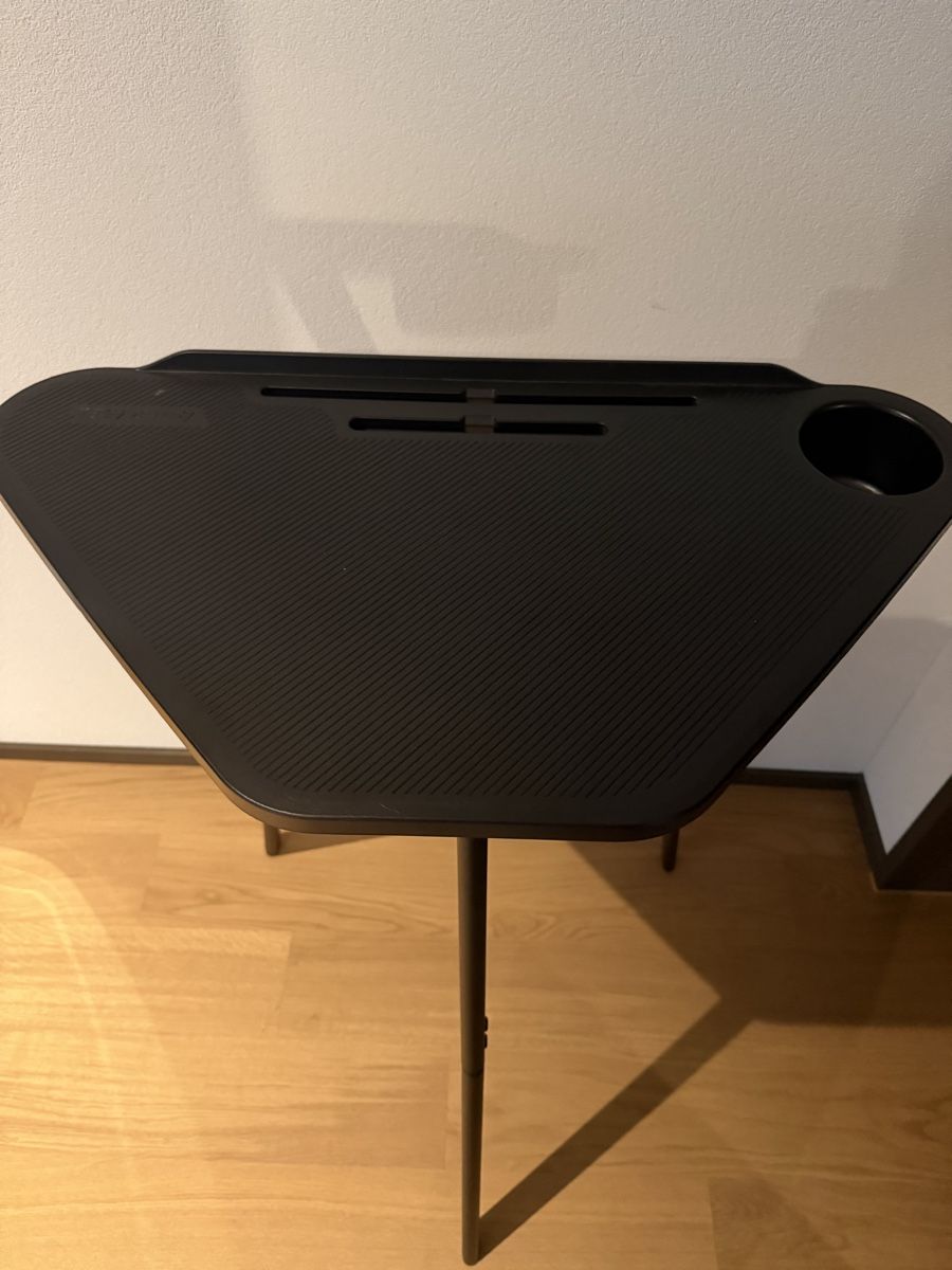 Schreibtische: Tray Table  – Gebraucht aus Zürich von fed_l87t 1