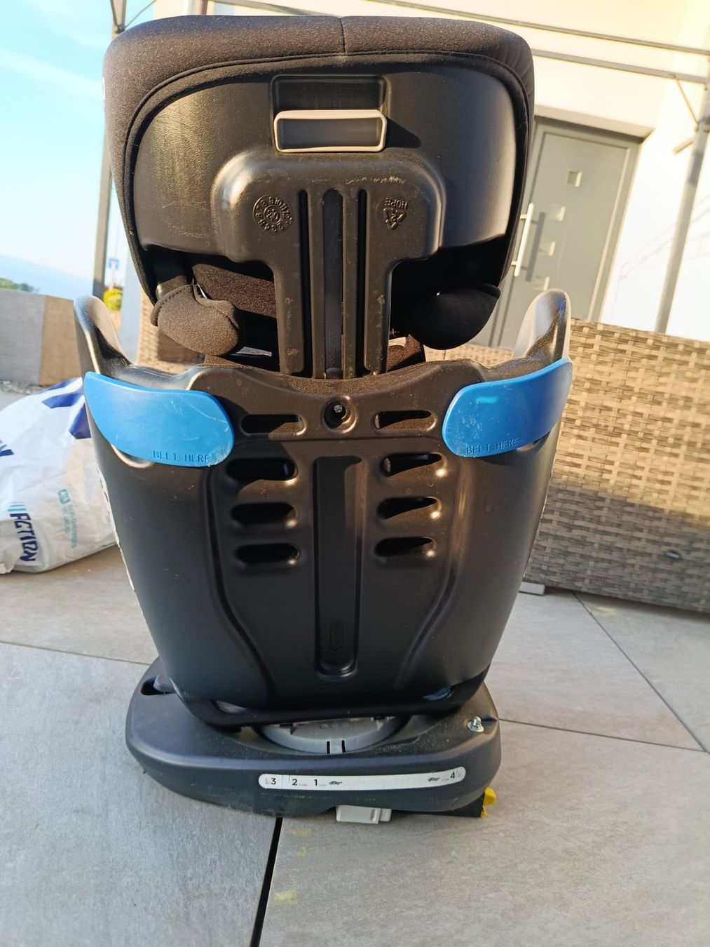 Seggiolini per auto: Siège auto bébé à vendre – Usato da Forel/FR venduto da dro_gld6 2
