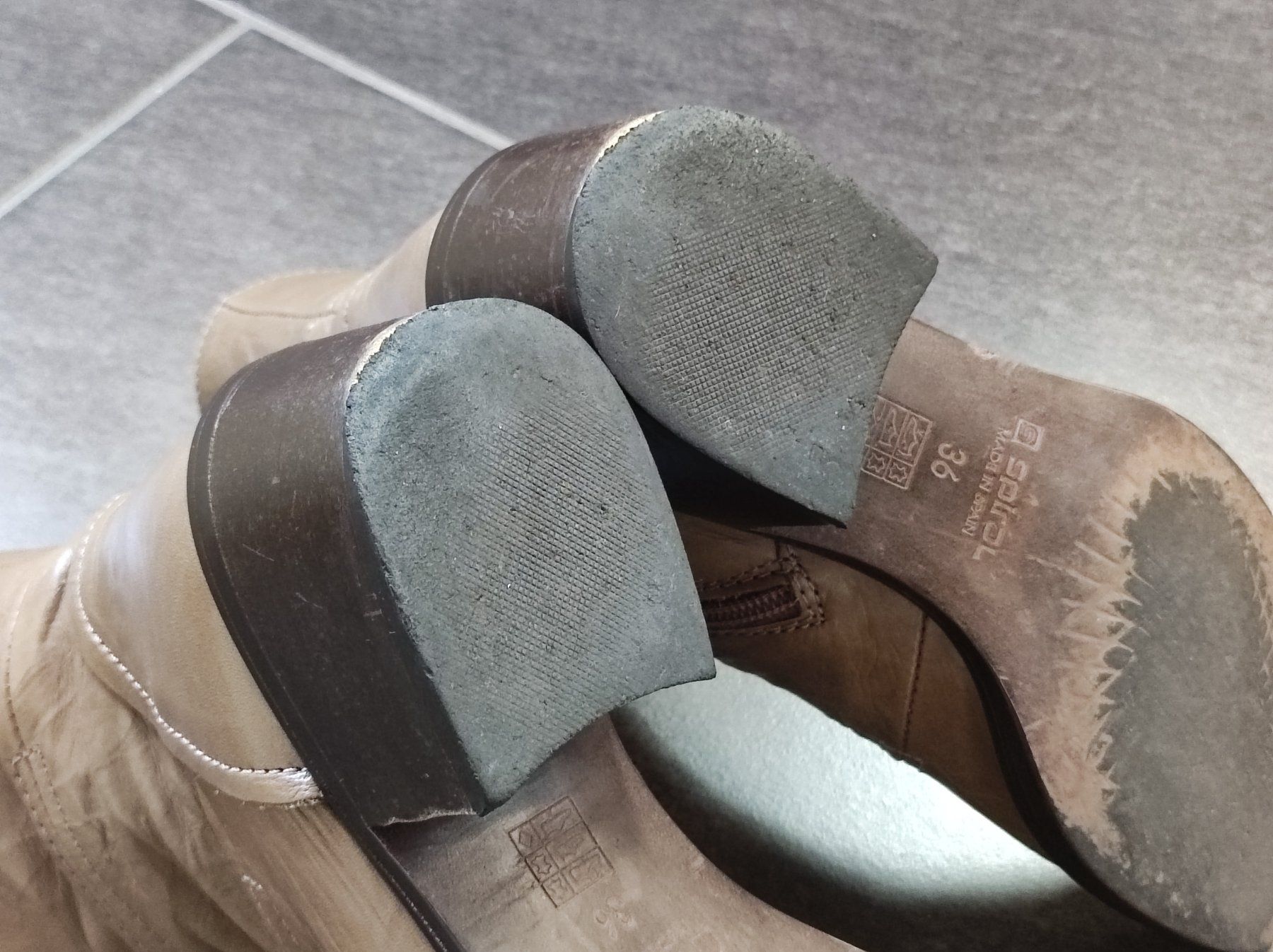 Scarpe da donna: Stiefeletten von Spiral in Grösse 36 – Usato da Wohlen AG venduto da Tikale 9